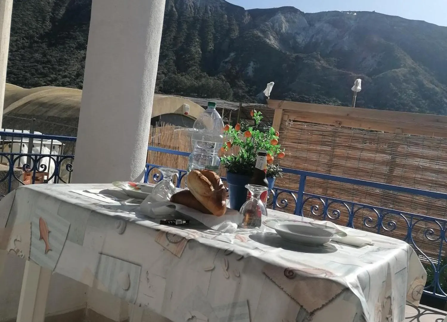 Casa Gambale Al Porto Villa Vulcano  Italy